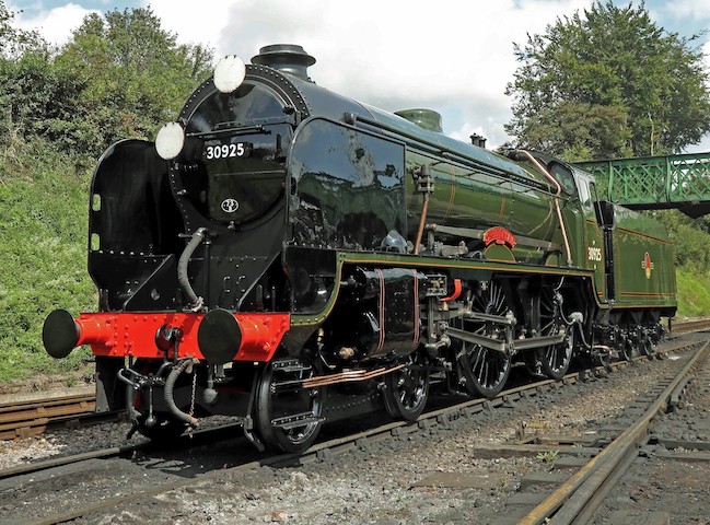 Join us for a full day of photography using recently-repainted 30925 Cheltenham on passenger & goods stock