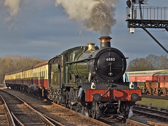 A full day of lineside photography at the scenic Llangollen Railway with guest 6880 Betton Grange 